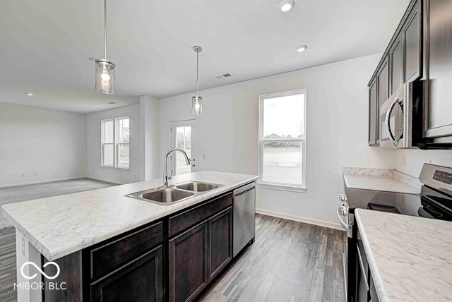 2032 Oak Terrace Drive, Shelbyville, IN 46176