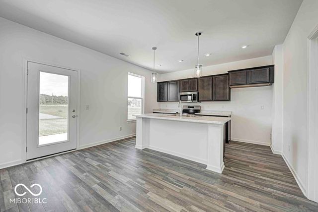 2032 Oak Terrace Drive, Shelbyville, IN 46176