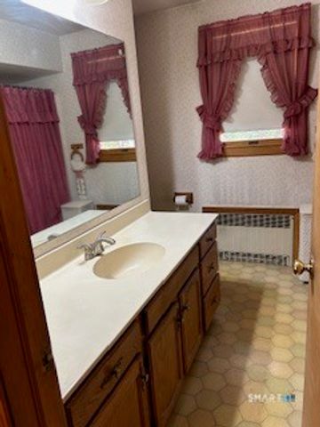 11 Edgewood Road, Portland, CT 06480