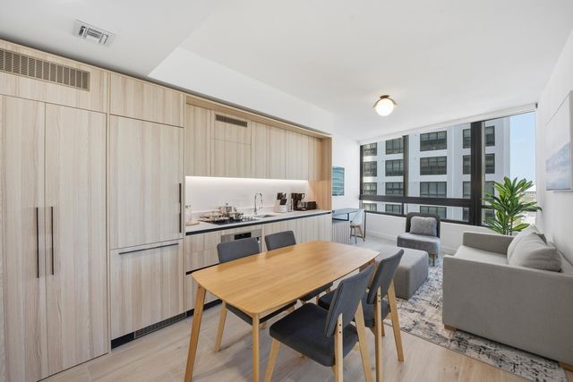 225 N Miami Avenue 2002, Miami, FL 33128