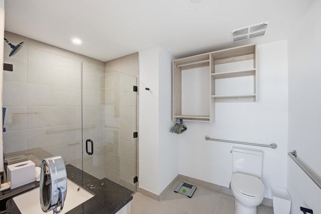 225 N Miami Avenue 2002, Miami, FL 33128