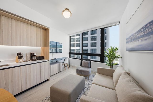 225 N Miami Avenue 2002, Miami, FL 33128