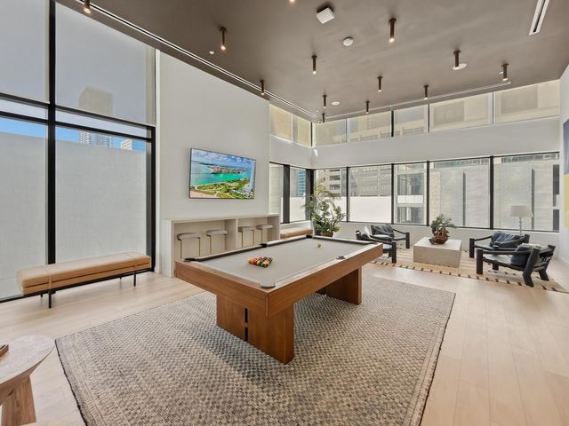 225 N Miami Avenue 2002, Miami, FL 33128