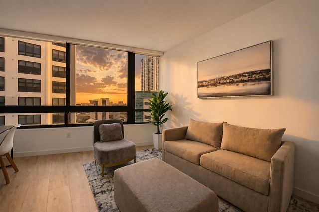 225 N Miami Avenue 2002, Miami, FL 33128