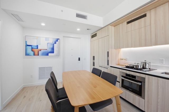 225 N Miami Avenue 2002, Miami, FL 33128
