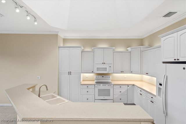 2808 Briarwood Lane, Sebring, FL 33875