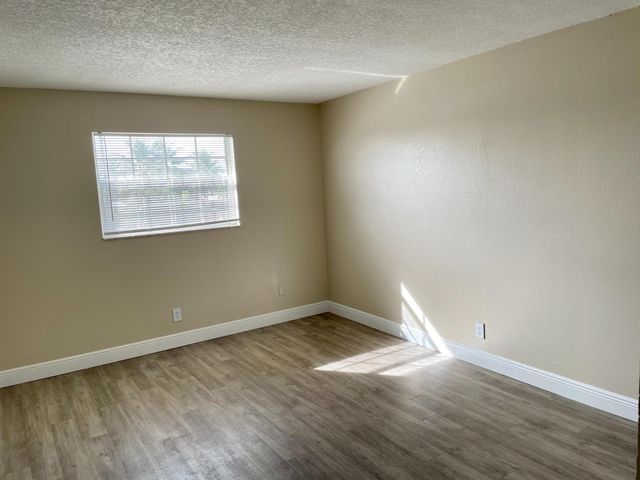 3481 Helena Drive 11, Lake Worth, FL 33461