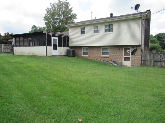 637 Cromwell Way, Lexington, KY 40503