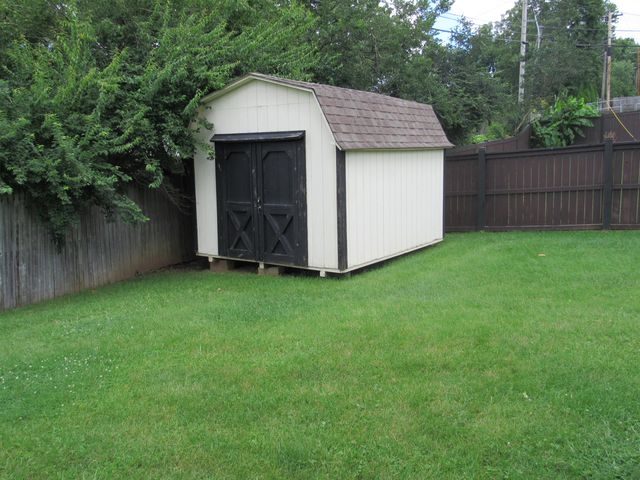 637 Cromwell Way, Lexington, KY 40503
