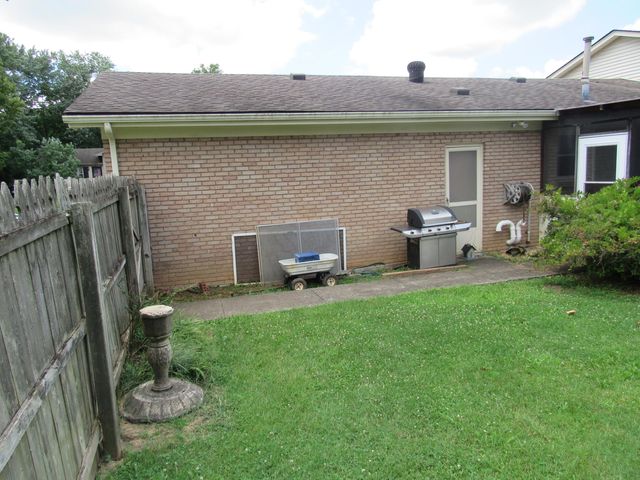 637 Cromwell Way, Lexington, KY 40503