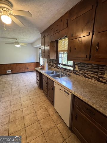 3827 Sherwood Drive, Douglasville, GA 30135