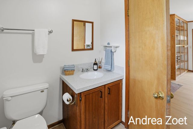 9571 Kraft Avenue SE, Caledonia, MI 49316