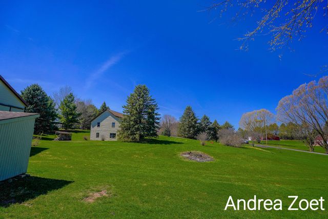 9571 Kraft Avenue SE, Caledonia, MI 49316