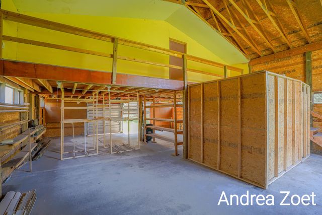 9571 Kraft Avenue SE, Caledonia, MI 49316