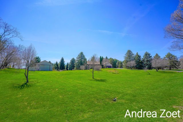 9571 Kraft Avenue SE, Caledonia, MI 49316