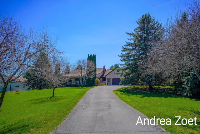9571 Kraft Avenue SE, Caledonia, MI 49316