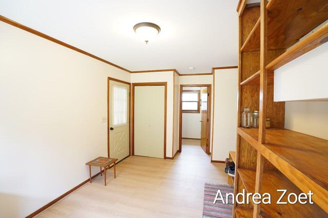 9571 Kraft Avenue SE, Caledonia, MI 49316