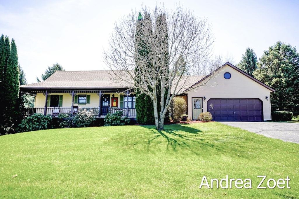 9571 Kraft Avenue SE, Caledonia, MI 49316