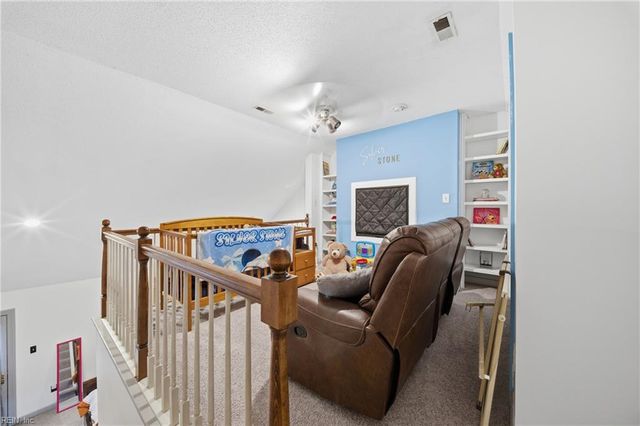 1719 N River Creek LNDG, Suffolk, VA 23434