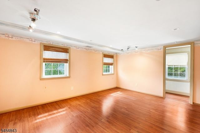 52 Olcott Ave, Bernardsville Boro, NJ 07924