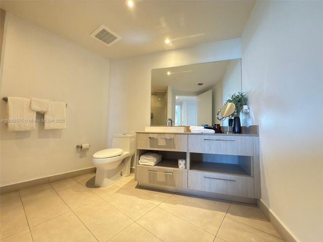 4111 S Ocean Dr 1512, Hollywood, FL 33019