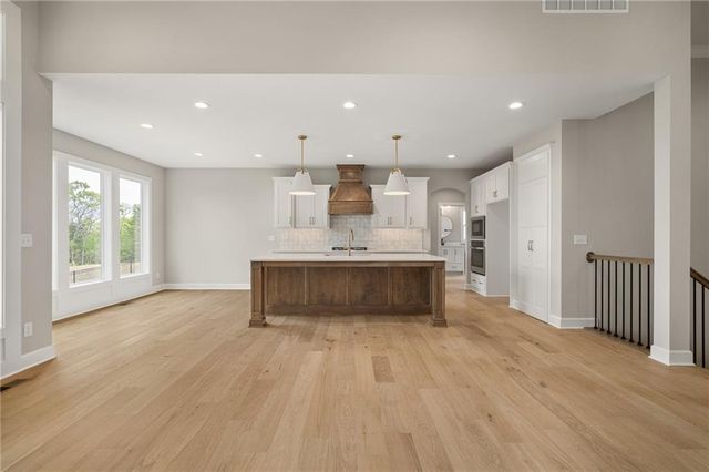 25102 W 141st Street, Olathe, KS 66061