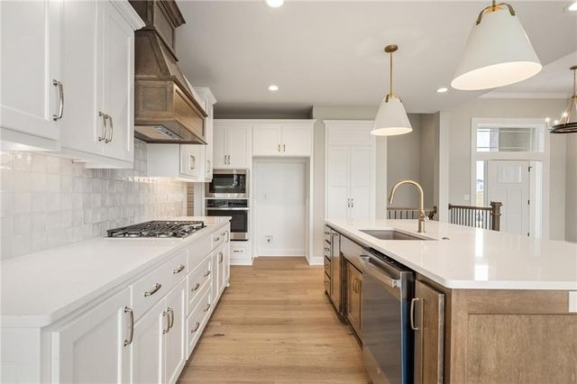 25102 W 141st Street, Olathe, KS 66061