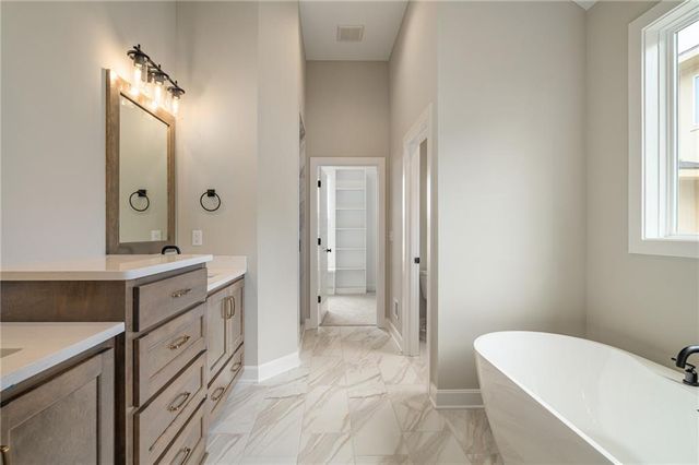 25102 W 141st Street, Olathe, KS 66061