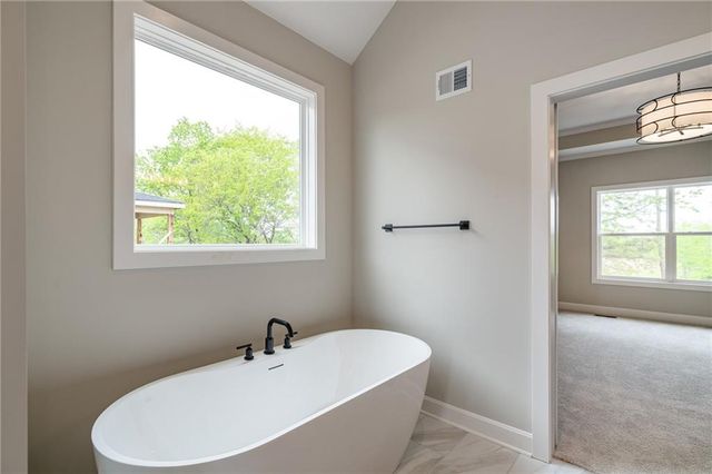 25102 W 141st Street, Olathe, KS 66061
