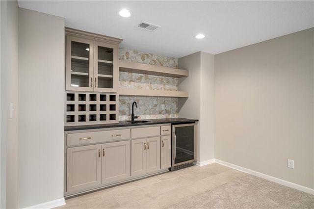 25102 W 141st Street, Olathe, KS 66061