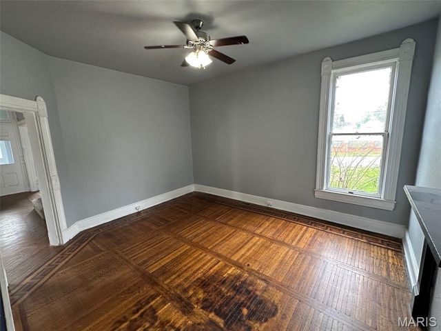 821 Alby Street, Alton, IL 62002