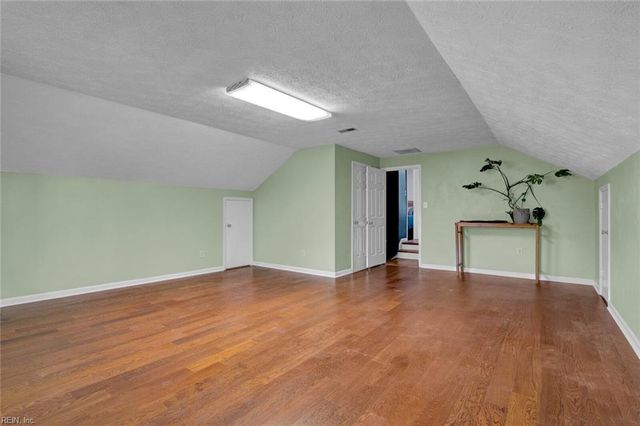 101 Edgewood CT, Yorktown, VA 23692