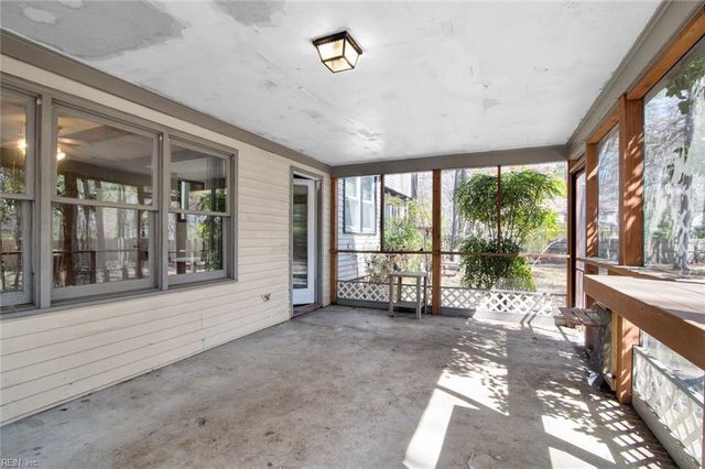 101 Edgewood CT, Yorktown, VA 23692