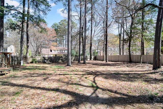 101 Edgewood CT, Yorktown, VA 23692