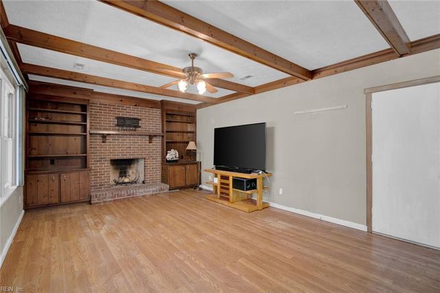 101 Edgewood CT, Yorktown, VA 23692