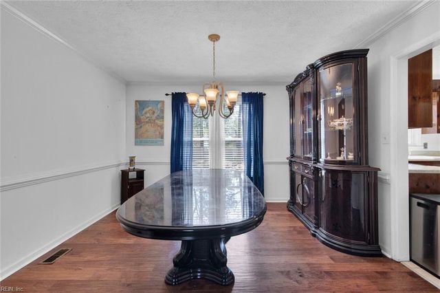 101 Edgewood CT, Yorktown, VA 23692