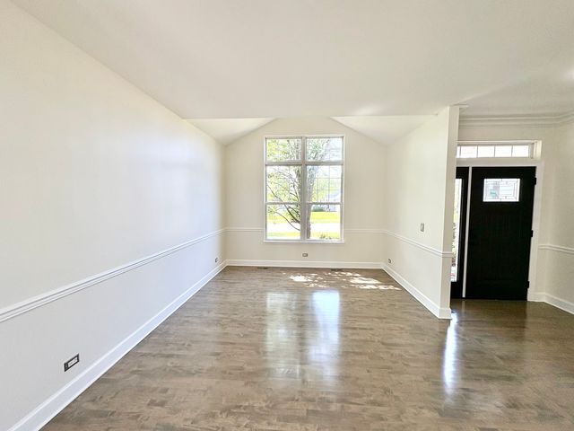 1145 Mackenzie Drive, Antioch, IL 60002