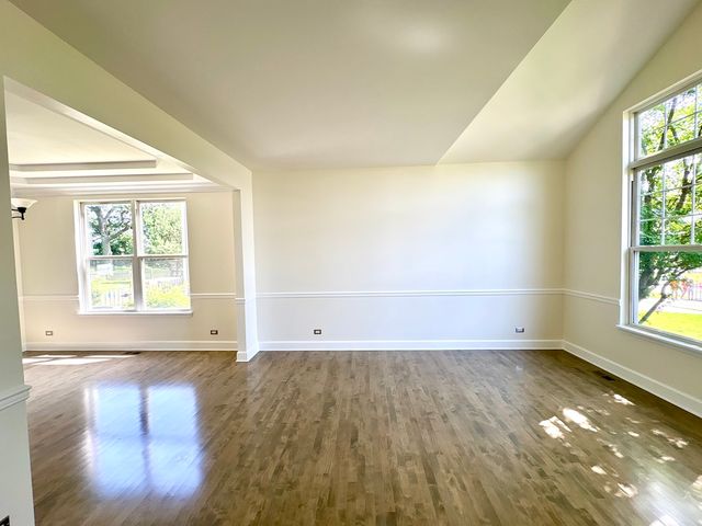 1145 Mackenzie Drive, Antioch, IL 60002