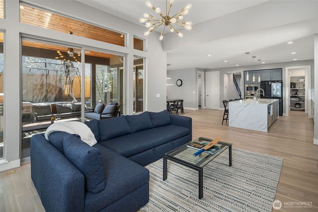 7322 124th Avenue NE, Kirkland, WA 98033