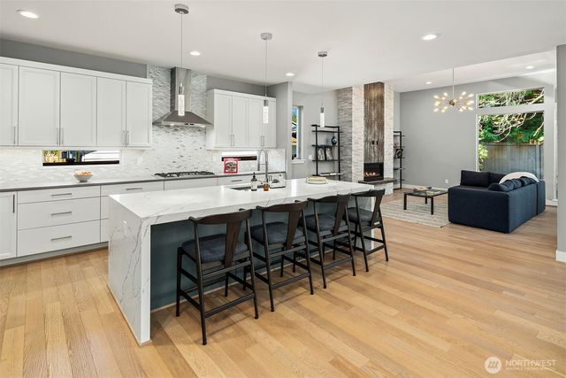 7322 124th Avenue NE, Kirkland, WA 98033