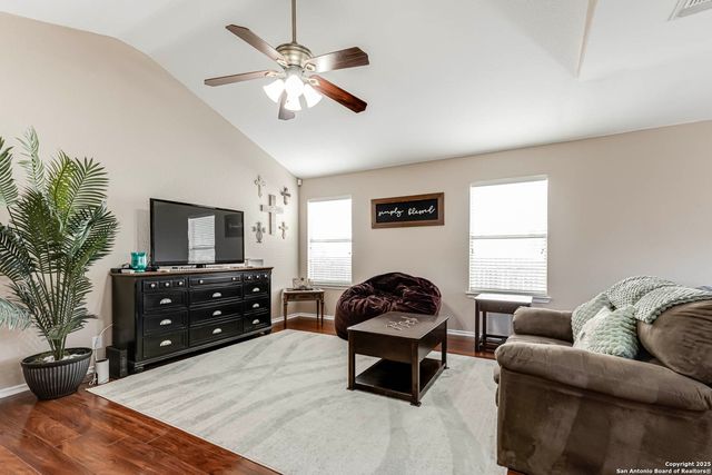 8519 Chickasaw Bluff, Converse, TX 78109