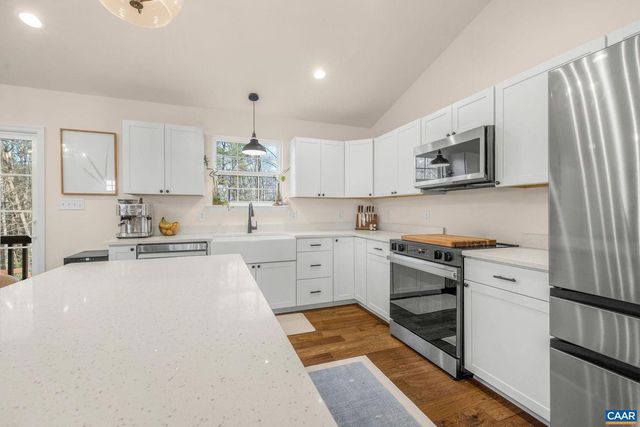 1229 PEACH GROVE RD, Louisa, VA 23093