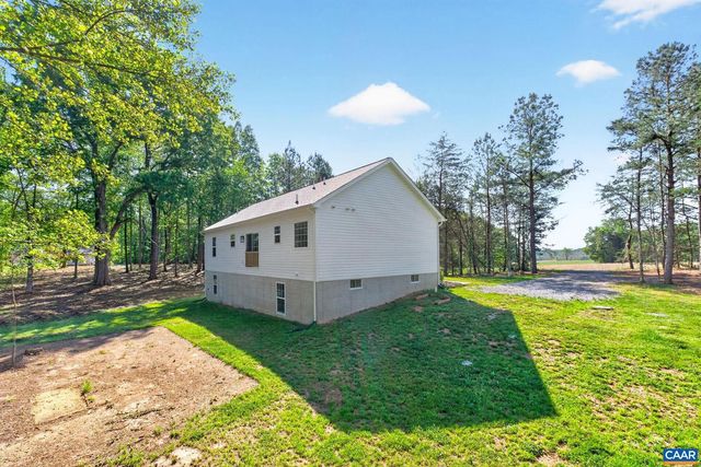 1229 PEACH GROVE RD, Louisa, VA 23093