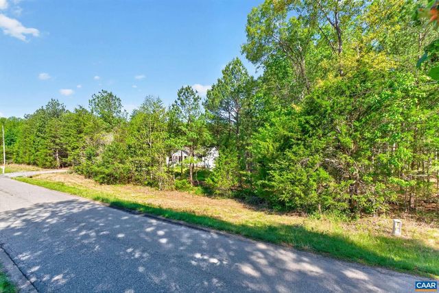 1229 PEACH GROVE RD, Louisa, VA 23093