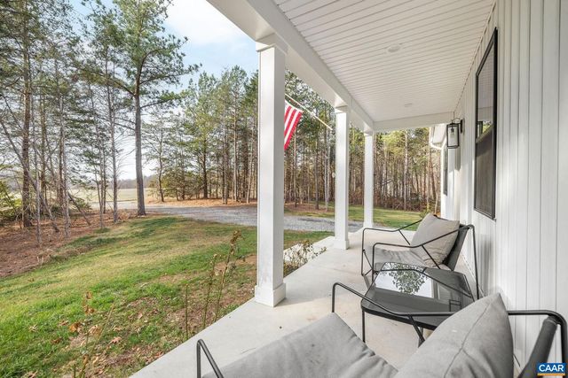 1229 PEACH GROVE RD, Louisa, VA 23093