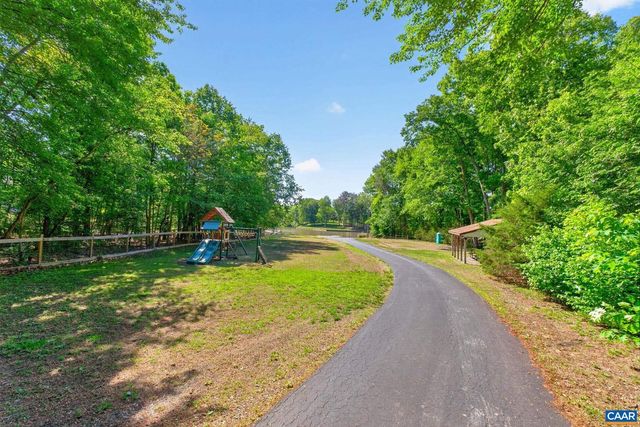 1229 PEACH GROVE RD, Louisa, VA 23093