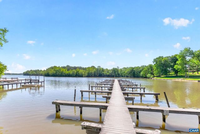 1229 PEACH GROVE RD, Louisa, VA 23093