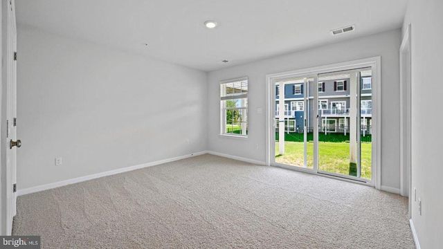 5013 SILVER OAK DR, Rosedale, MD 21237