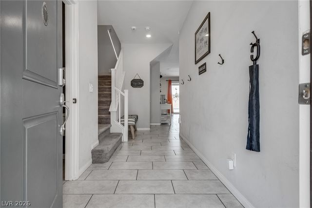 9273 Bluemist Falls Street, Las Vegas, NV 89123