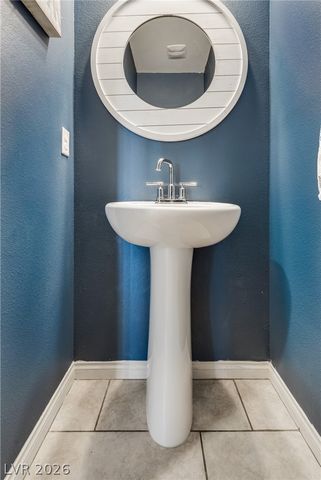 9273 Bluemist Falls Street, Las Vegas, NV 89123